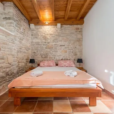 Stone House Mornar Near