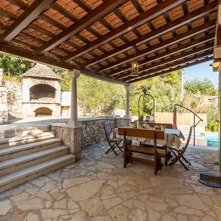 Villa Stone House Mornar Near