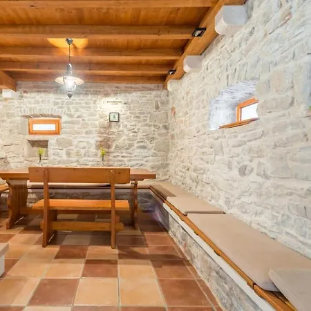 Stone House Mornar Near Villa Stomorska