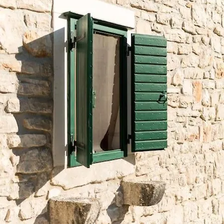 Villa Stone House Mornar Near Stomorska