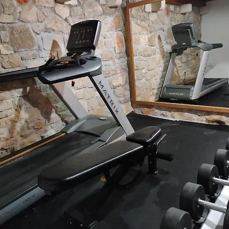 Villa Stone House Mornar Near *